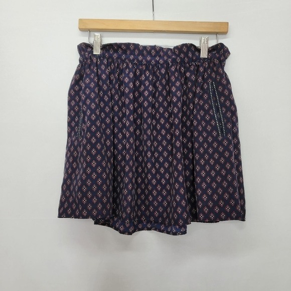 MNG Diamond Design Print Two Front Pockets Elastic Waist Ruffle on top hem - Picture 2 of 11